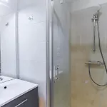 Luxury With Sauna Blanc *